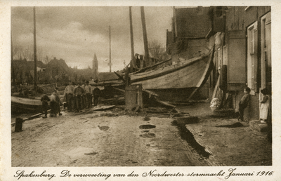 8970 Afbeelding van de verwoestingen door de storm van 13/14 januari 1916 in de haven van Spakenburg (gemeente ...